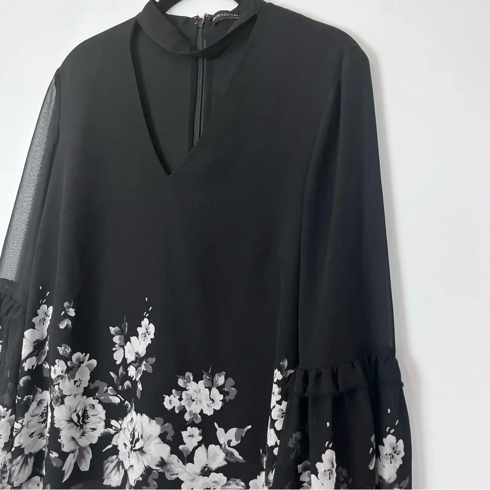 White House Black Market Blouse Size 8 Black White Floral Choker Chiffon Lined